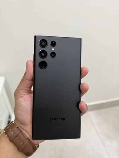 Samsung Mobile S22 Ultra.  8 / 128 GB