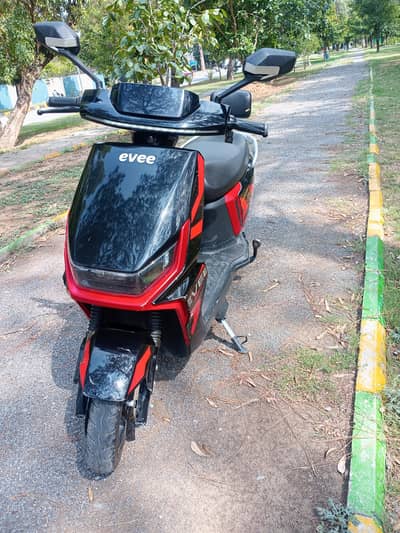 Evee gen z Scooty