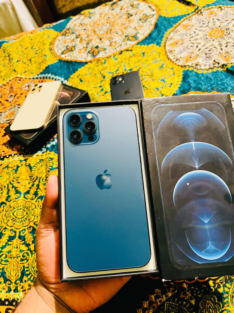 Apple iPhone 12 Pro Max 0