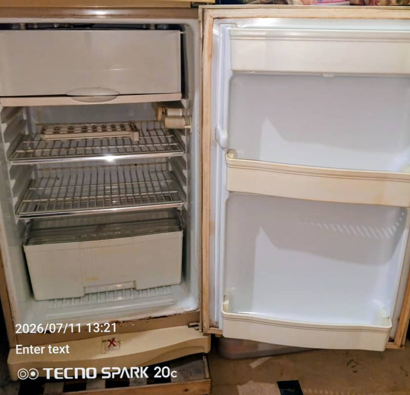 Waves fridge 1