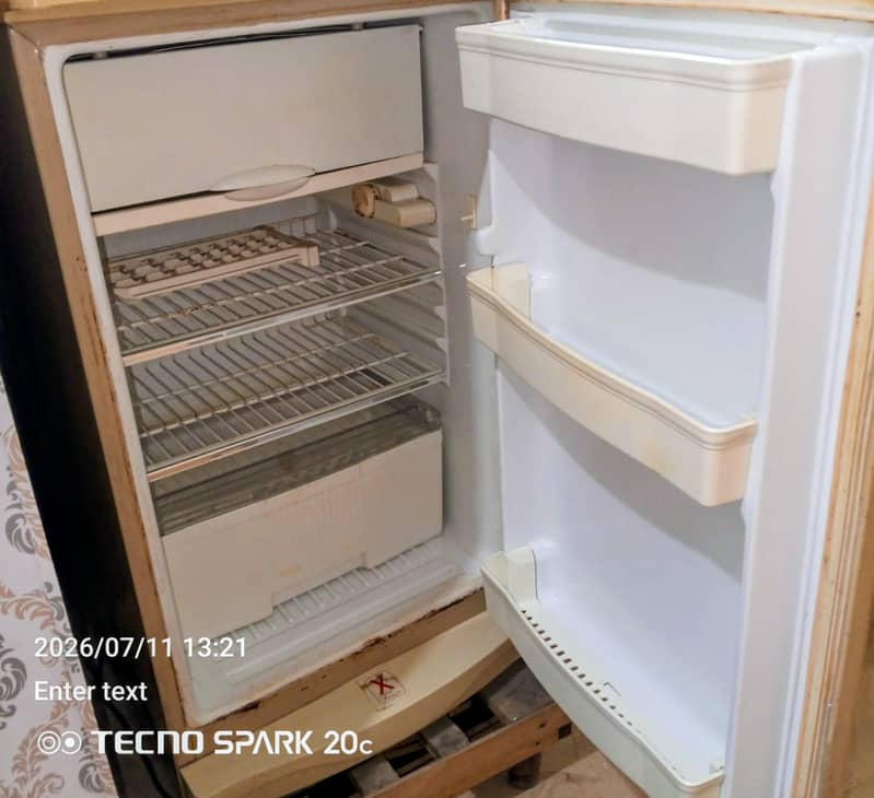 Waves fridge 3