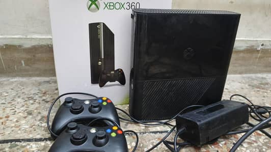 xbox 360 super slim console with 52 games  2 wired controller and box