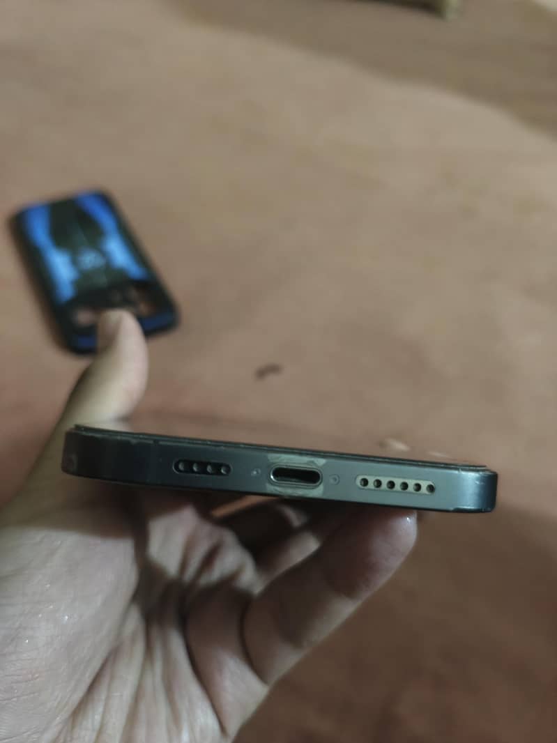 Iphone 12 pro max 2