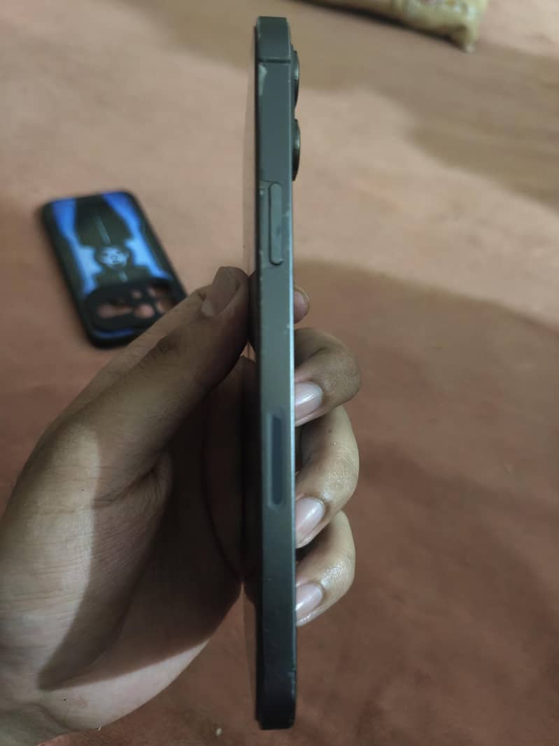 Iphone 12 pro max 3