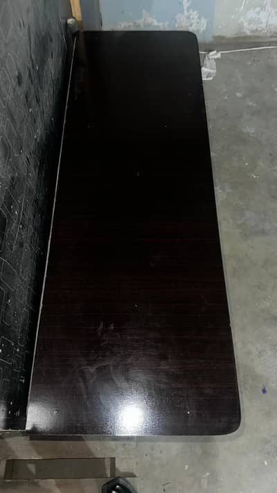 Wooden Side Table – Excellent Condition