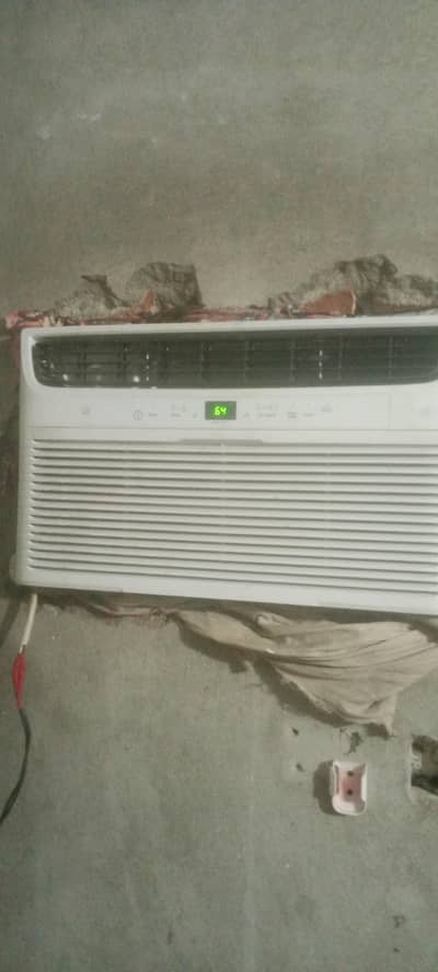 fidgidair Window AC
