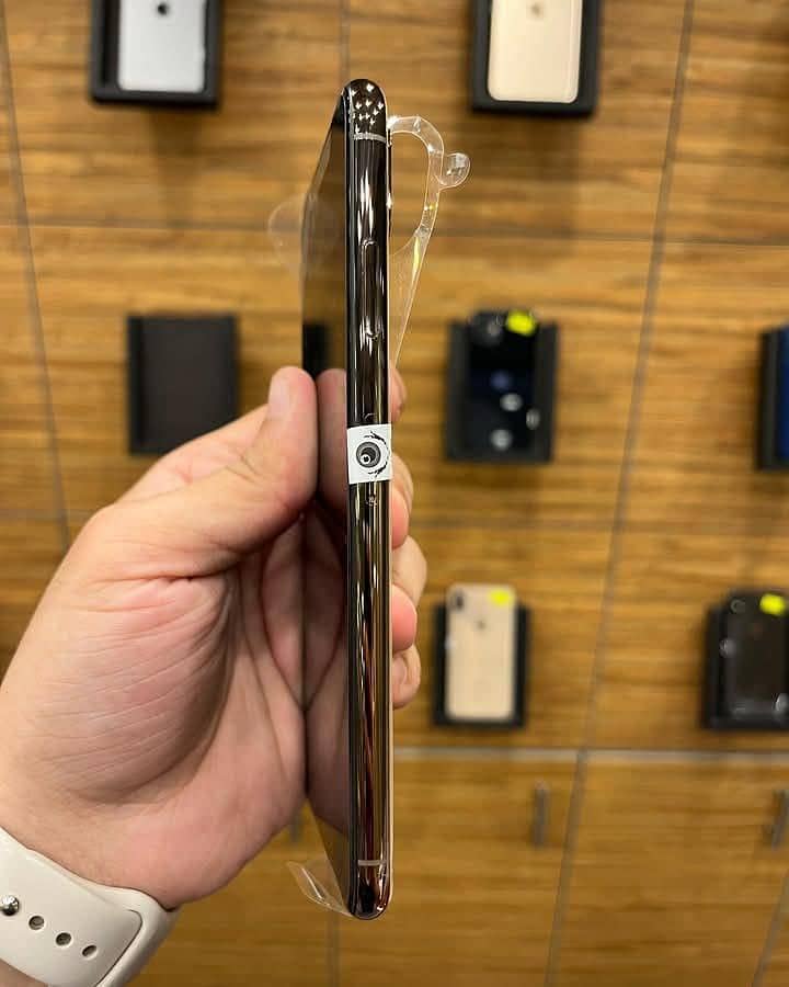 Apple iPhone X 0