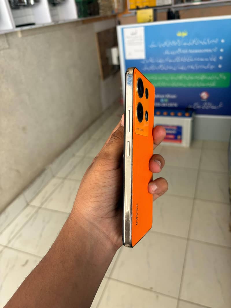 Infinix Note 30 5