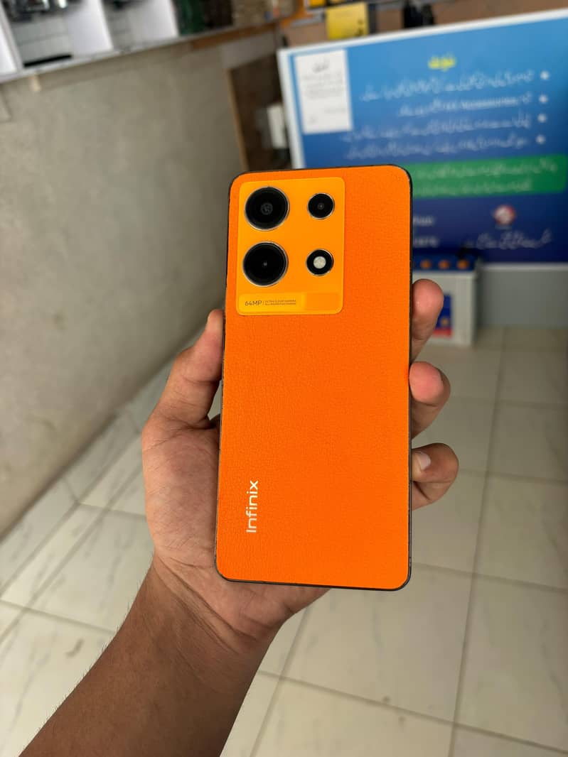 Infinix Note 30 8