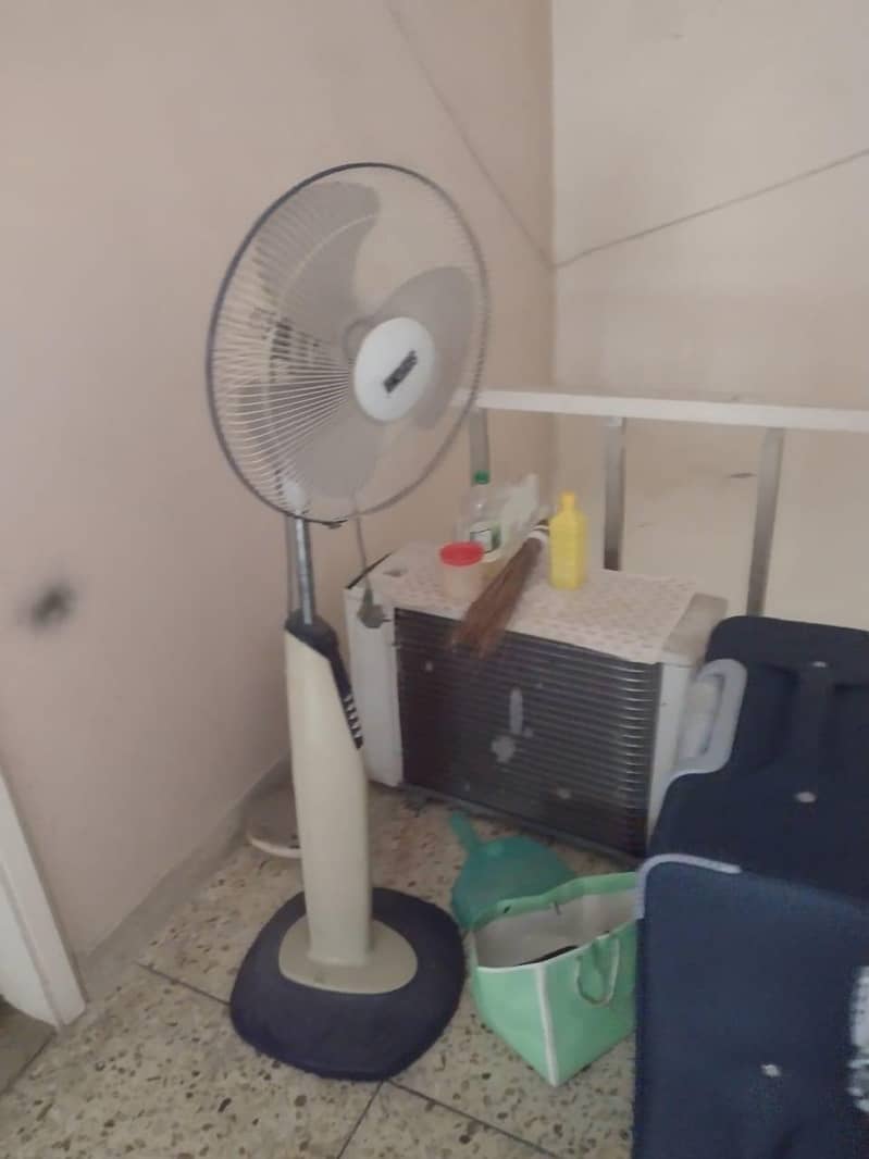 pedestal fan 1