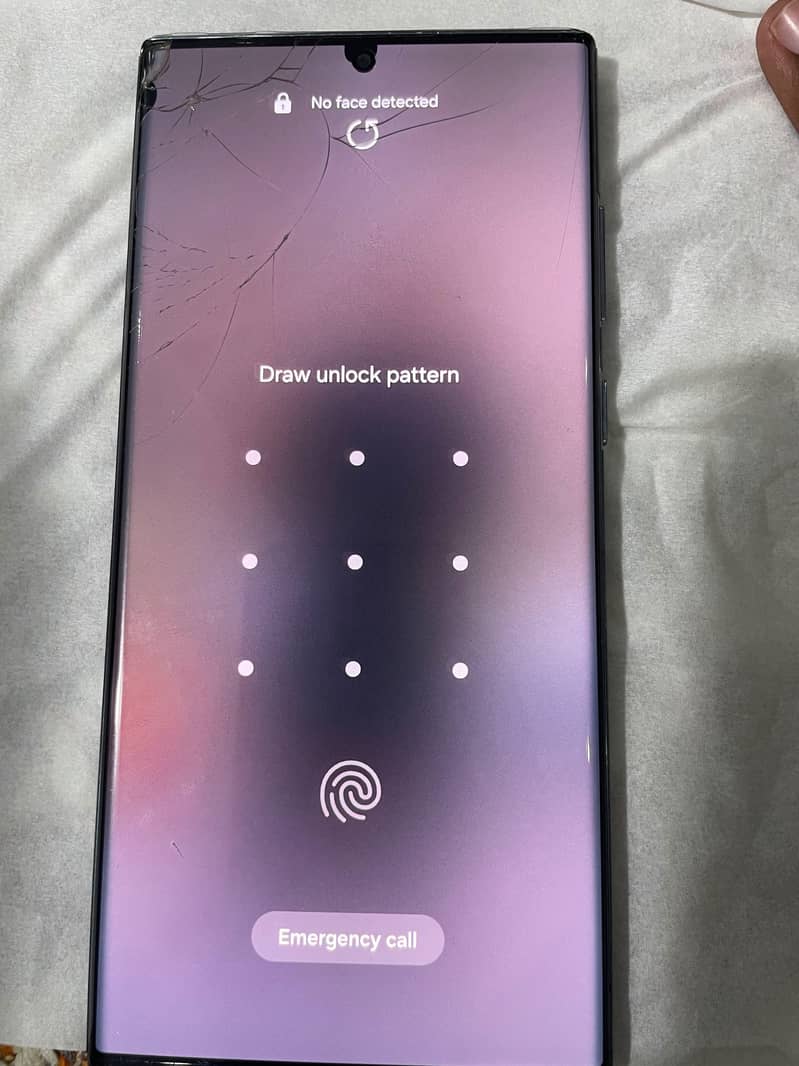 Samsung Mobile S22 Ultra 1