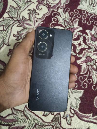 Vivo Y18