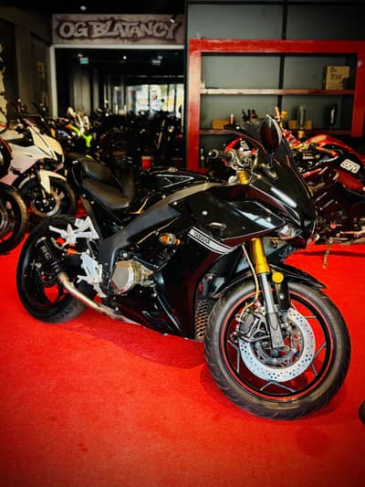 Yamaha R1M Chinese 400cc Dual Cylinder