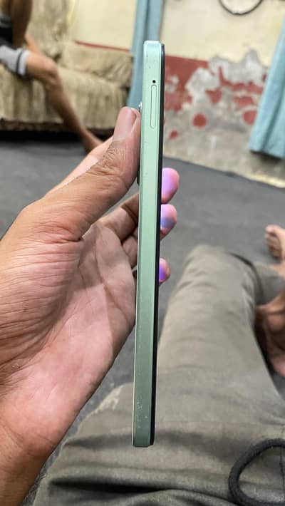 Vivo V23e 4+64GB CONDITION 10.10 WITH BOX