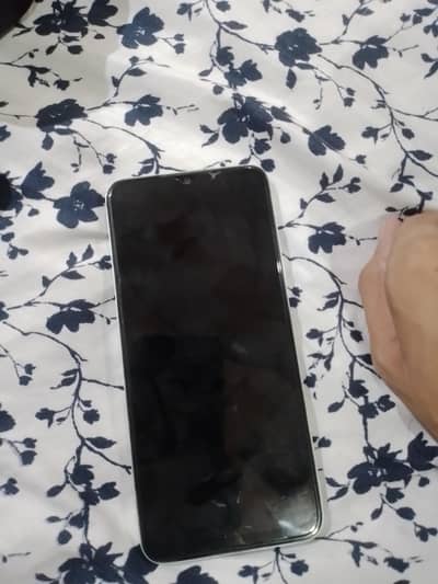 Realme C35