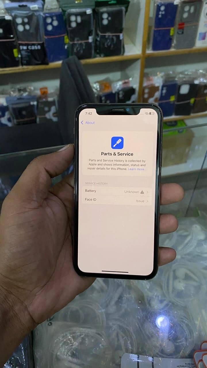 Apple iPhone XS 7