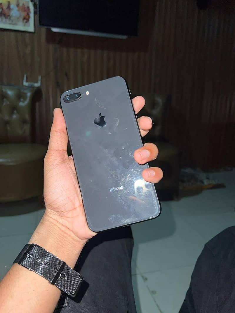 iPhone 8 plus 4