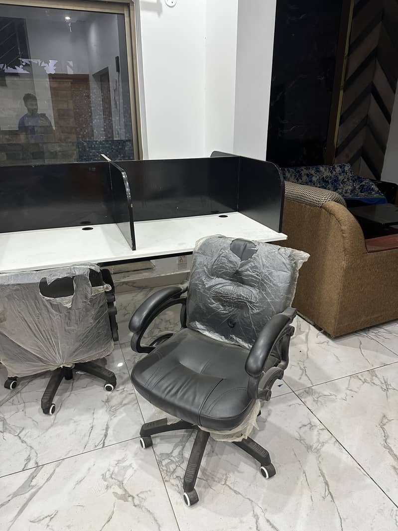 Office workstation 5