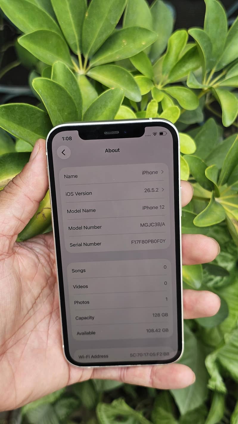 Apple iPhone 12 8