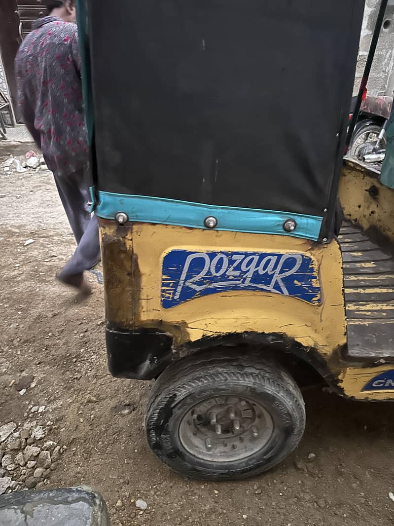 ROZGAR RICKSHAW 14