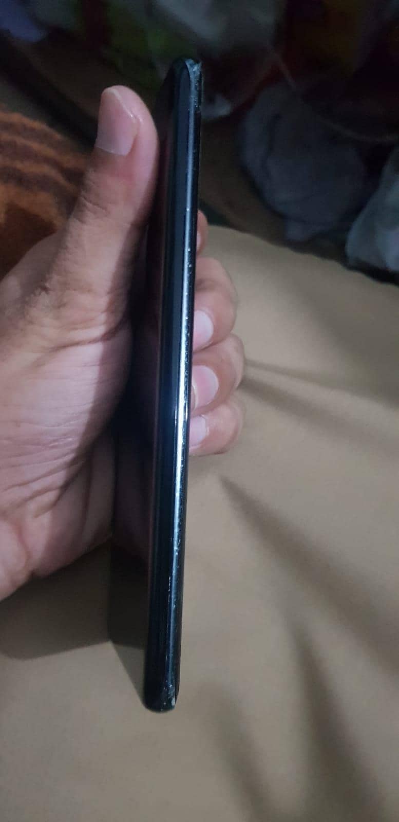 Samsung Mobile S20 Plus 4