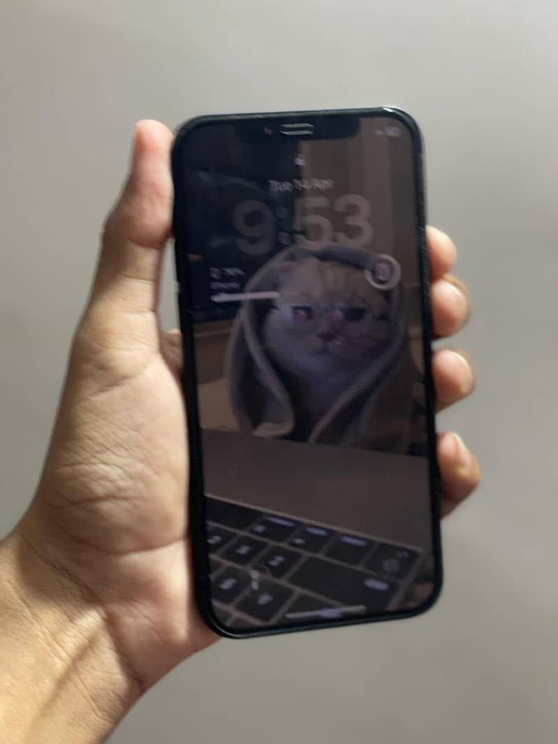Apple iPhone 12 3