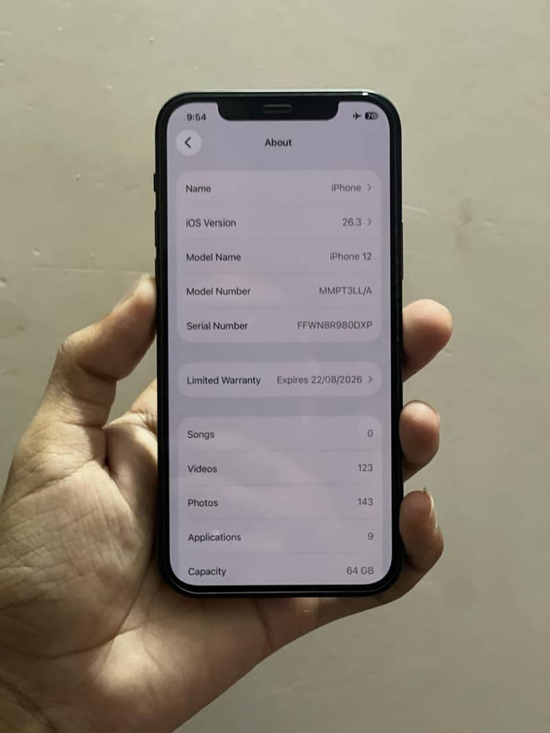 Apple iPhone 12 4