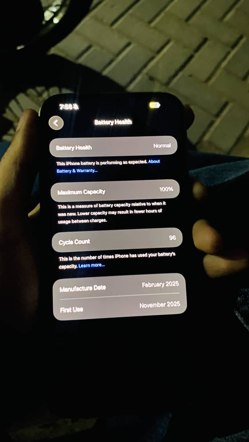 Apple iPhone 16 Pro Max 6