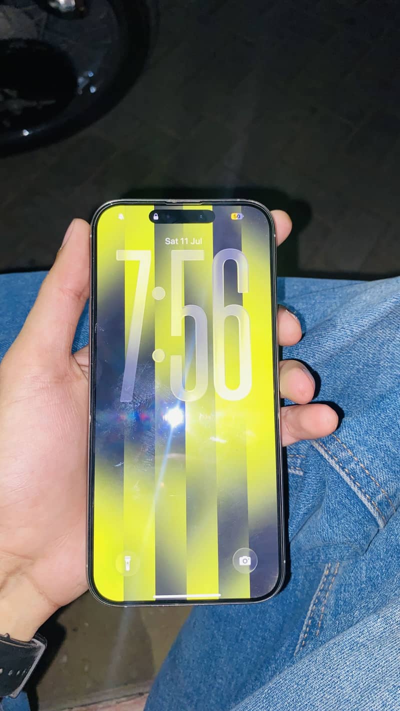 Apple iPhone 16 Pro Max 7