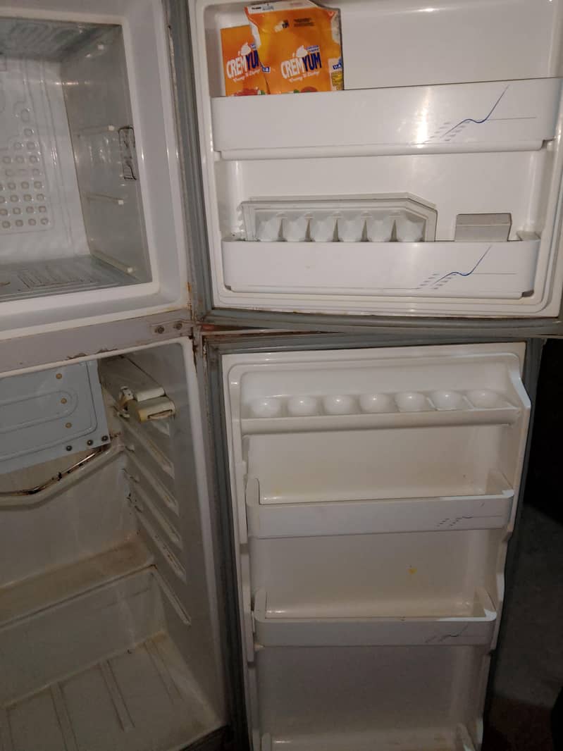 Dawlance used refrigerator 2