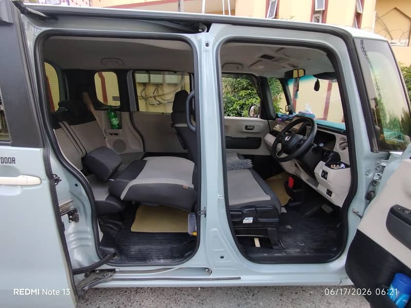 Honda N Box 2023 4