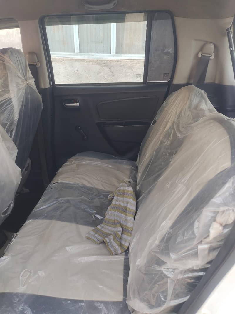Suzuki Wagon R 2018 4