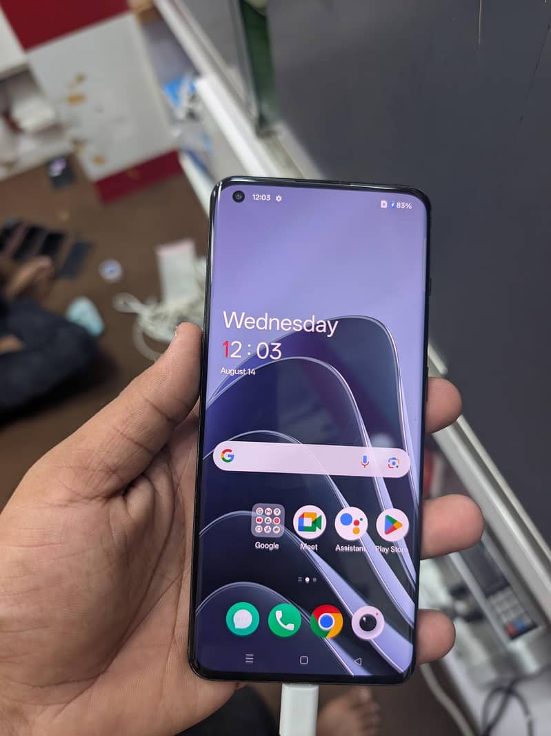 One Plus 10 Pro 6