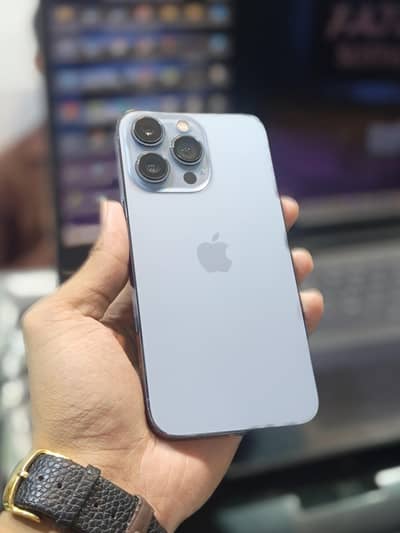 Apple iPhone 13 Pro 100 Health