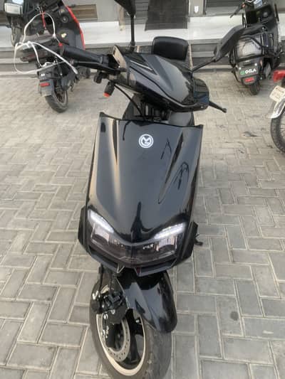 electric scooty