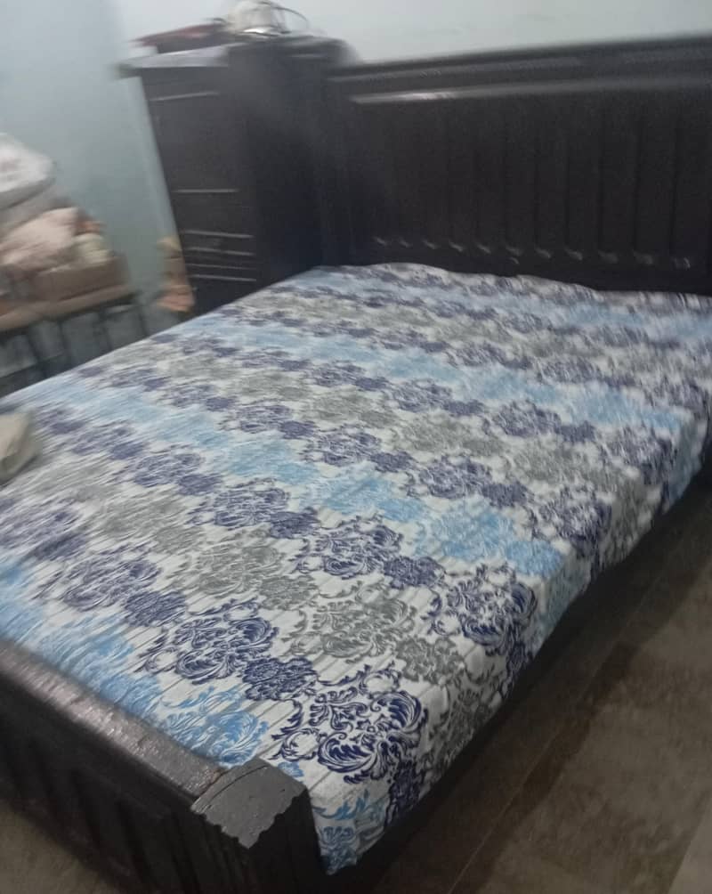 double bed 0