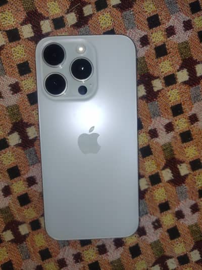Apple iPhone 15 Pro