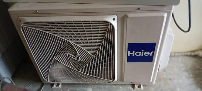 Haier Ac DC inverter urgent sale