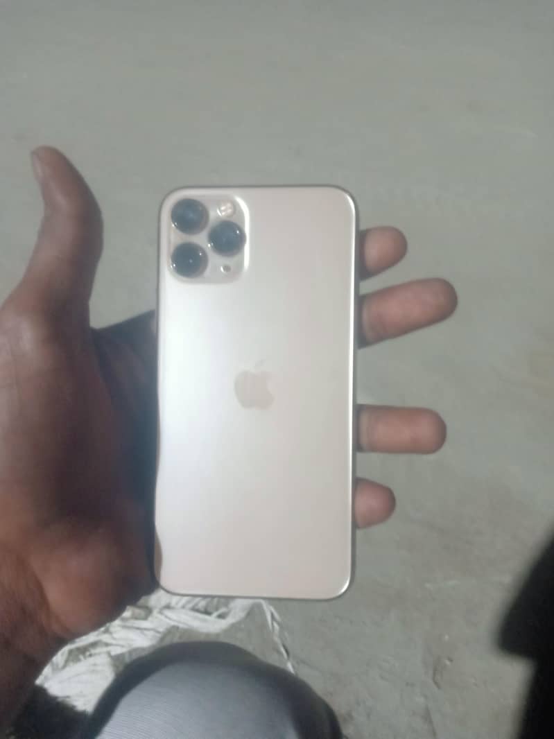 Apple iPhone 11 Pro 1