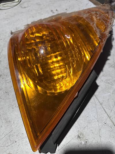 Hino 70 Right Side Front Corner Indicator / Parking Light (Original)