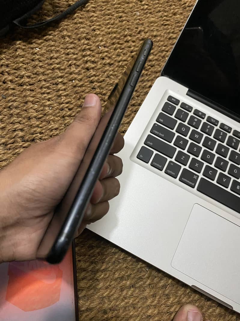 Apple iPhone 7 Plus 4