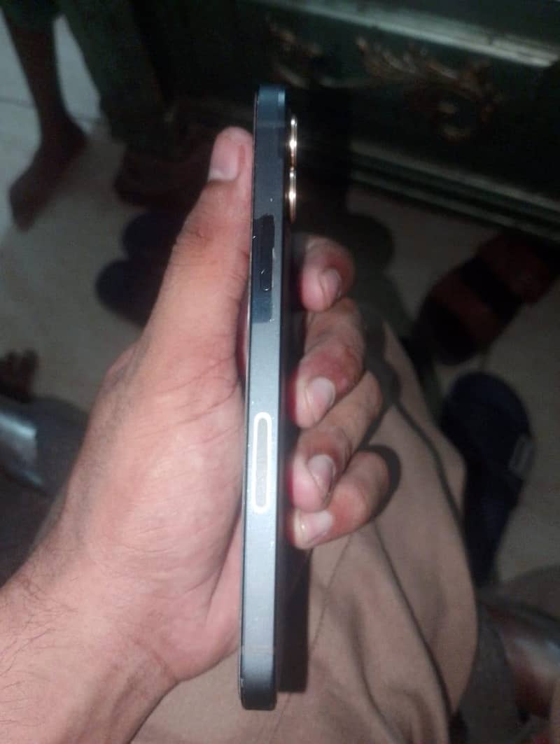 Apple iPhone 12 8