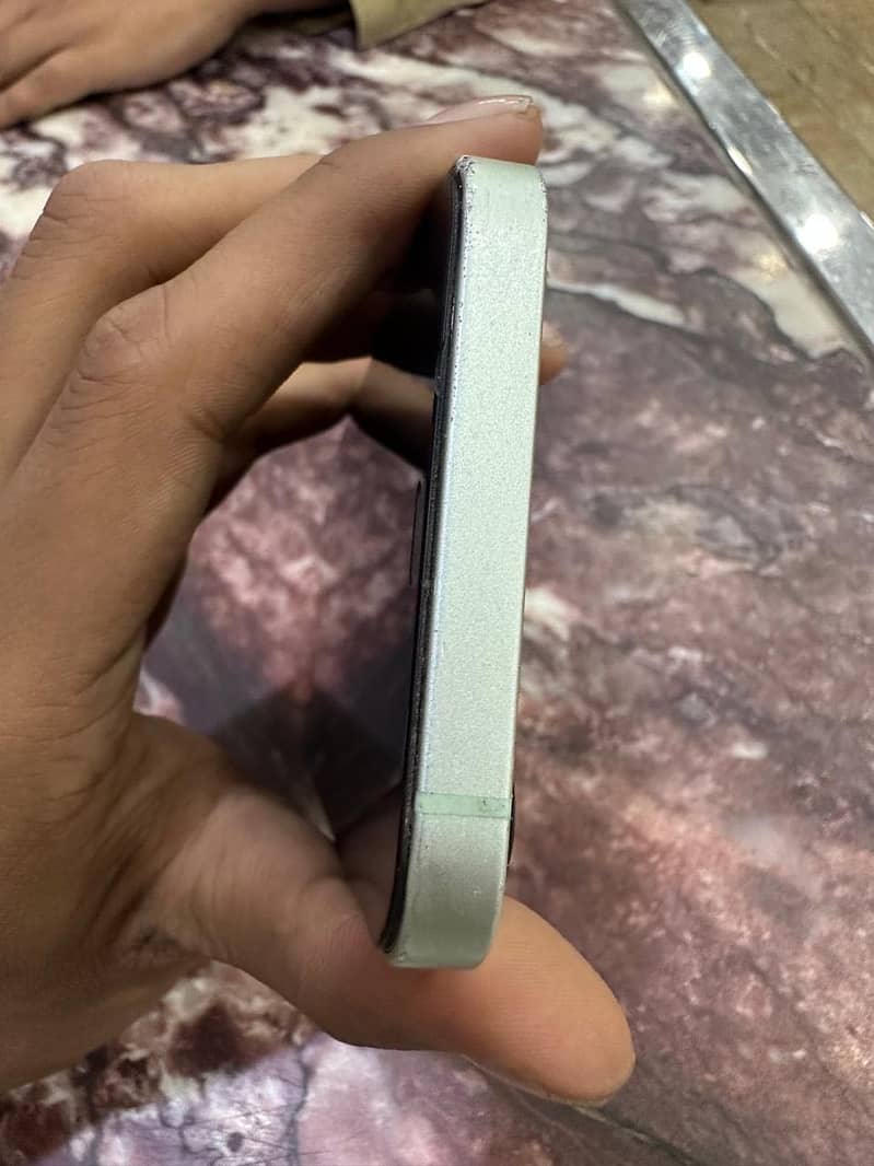 Apple iPhone 12 5