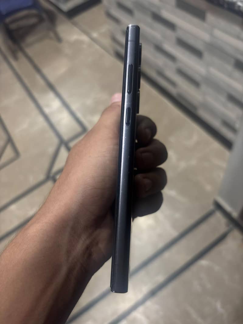 Samsung Mobile S23 Ultra 3