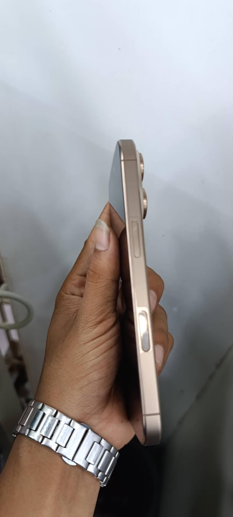 Apple iPhone 16 Pro 5