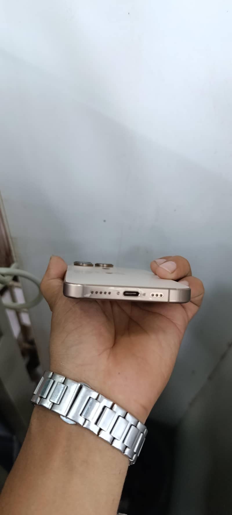 Apple iPhone 16 Pro 7