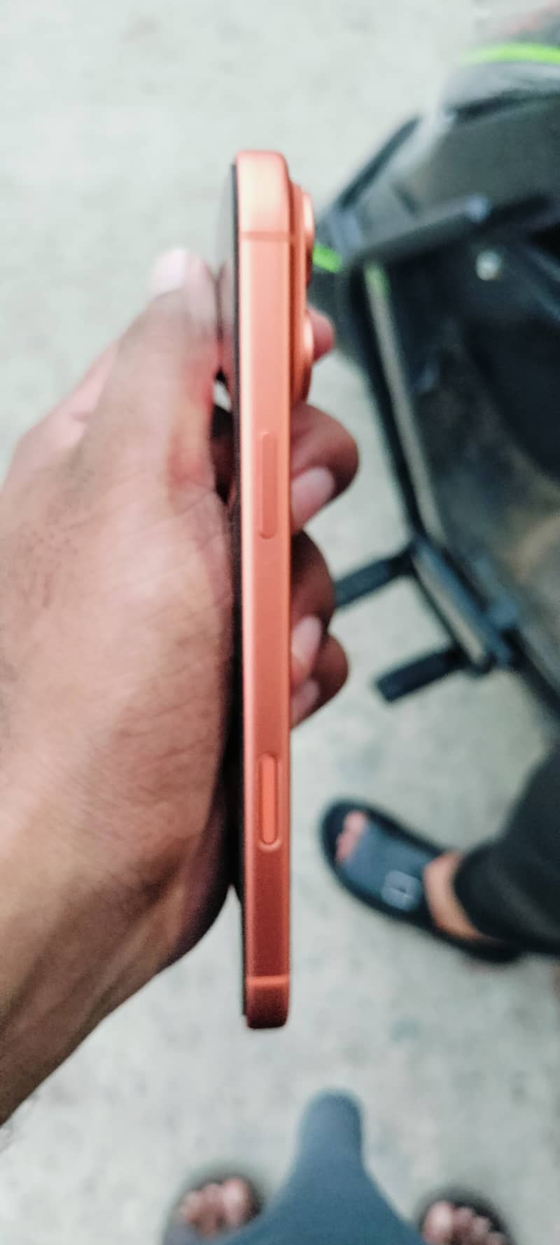 Apple iPhone 17 Pro Max 4