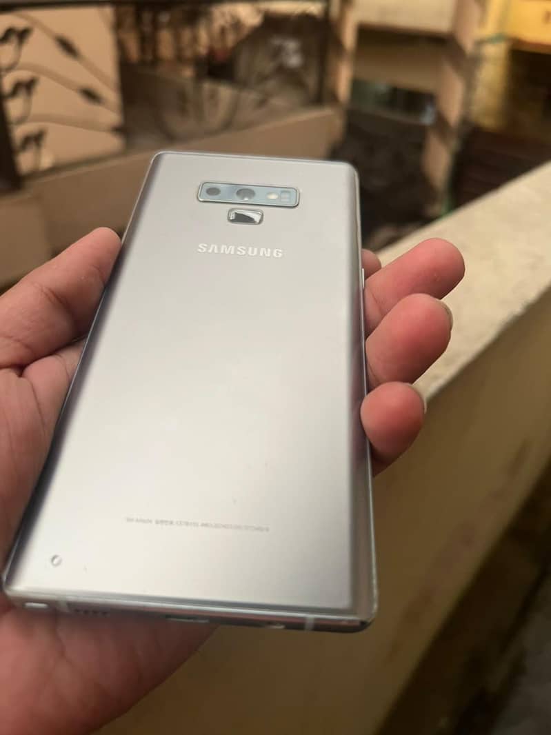 Samsung Note 9 128/6 0