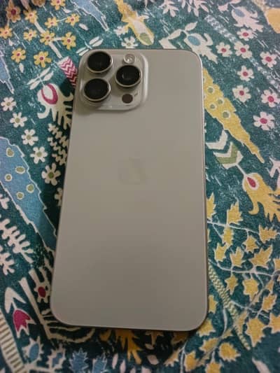 15 pro max 256 GB jv