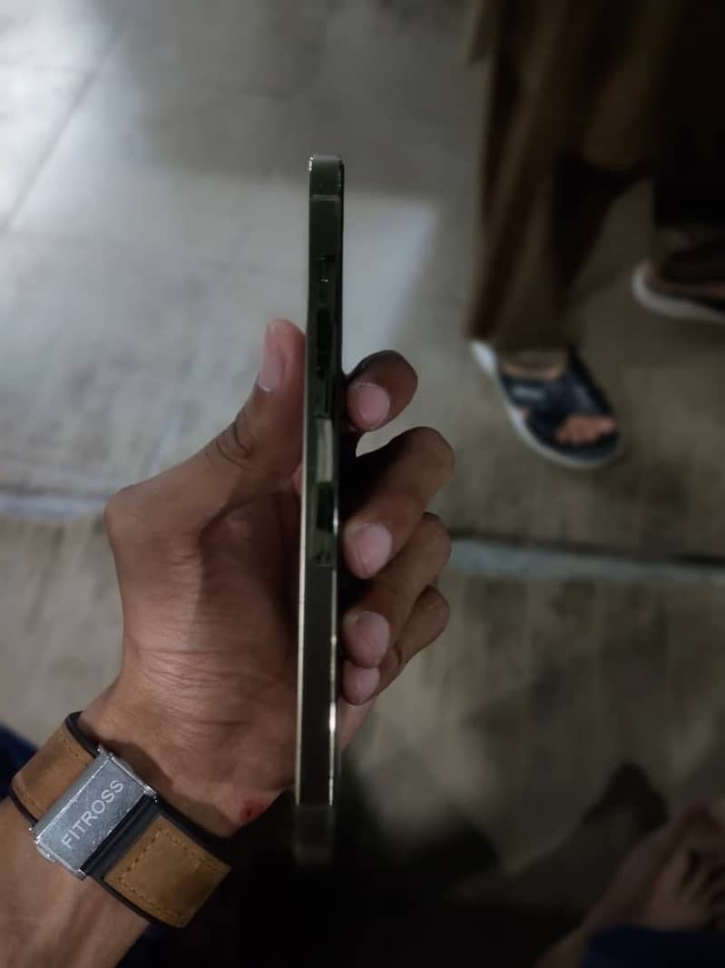 Apple iPhone 12 Pro Max 2